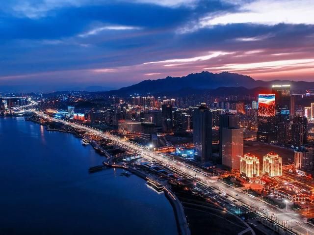 中国第3富有的国家级新区,GDP超过3200亿,是