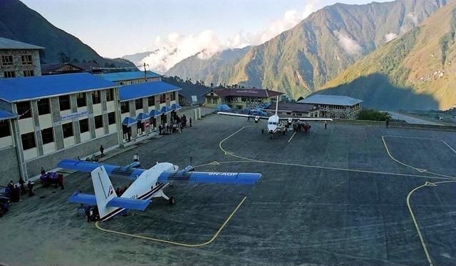 全球最危险的飞机场，3面是悬崖，起飞降落全靠飞行员目测！