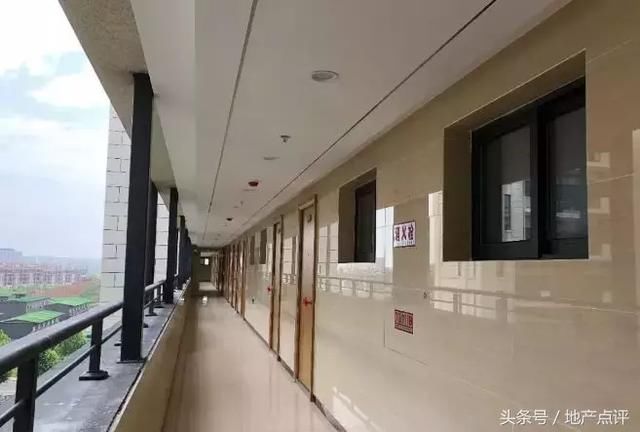 河西4盘报名11217组!纯新盘欲涨1万\/!扬子江金茂悦限死3万