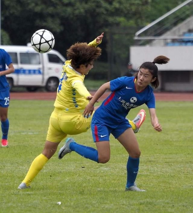 上海女足主帅水庆霞:给年轻队员机会