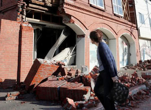 日本北海道地震机场关闭,网友:暴雨、地震后,下