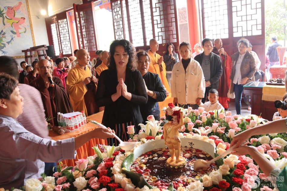 河南镇平鳌圆寺四月初八浴佛法会浴佛节活动隆重举行