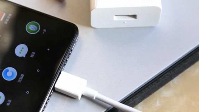 高颜值的实力派 全面屏锤子坚果Pro 2手机评测