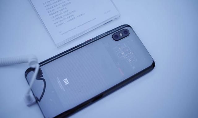 国产安卓版本IphoneX和IphoneSE齐发布,售价