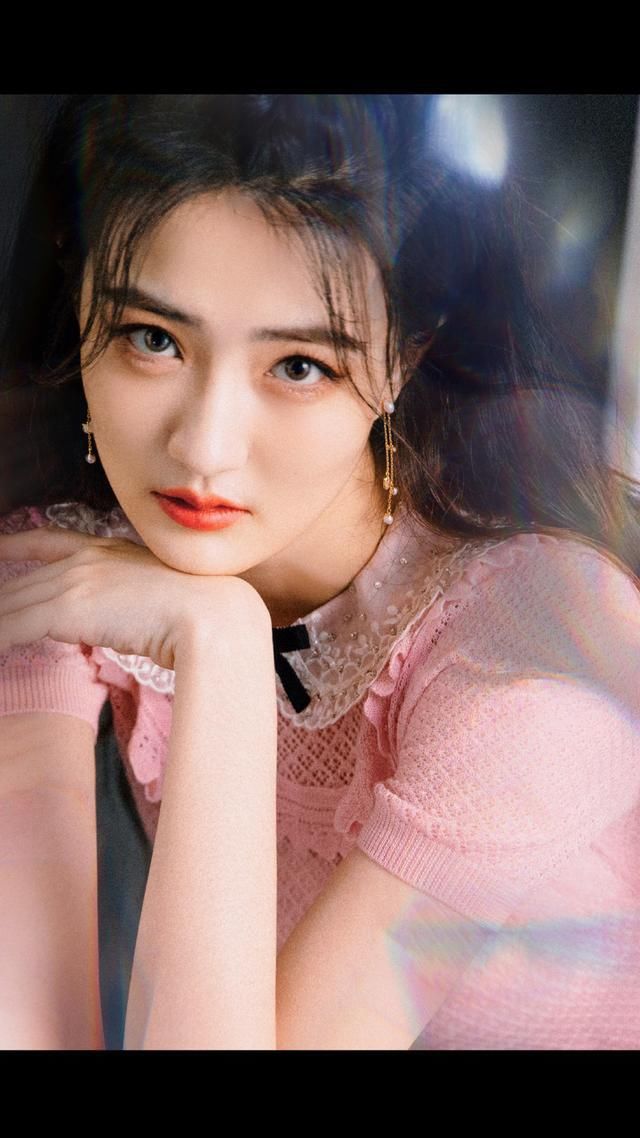 徐璐--仙女飘飘，十分的漂亮