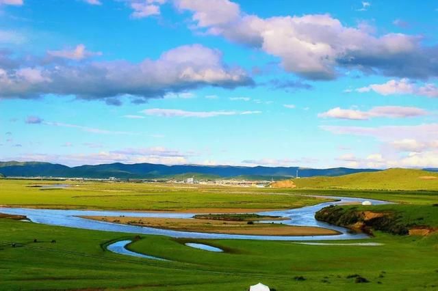 川西草原即将迎来最美季节，G318线的十里杜鹃长廊霸屏贡嘎之春！