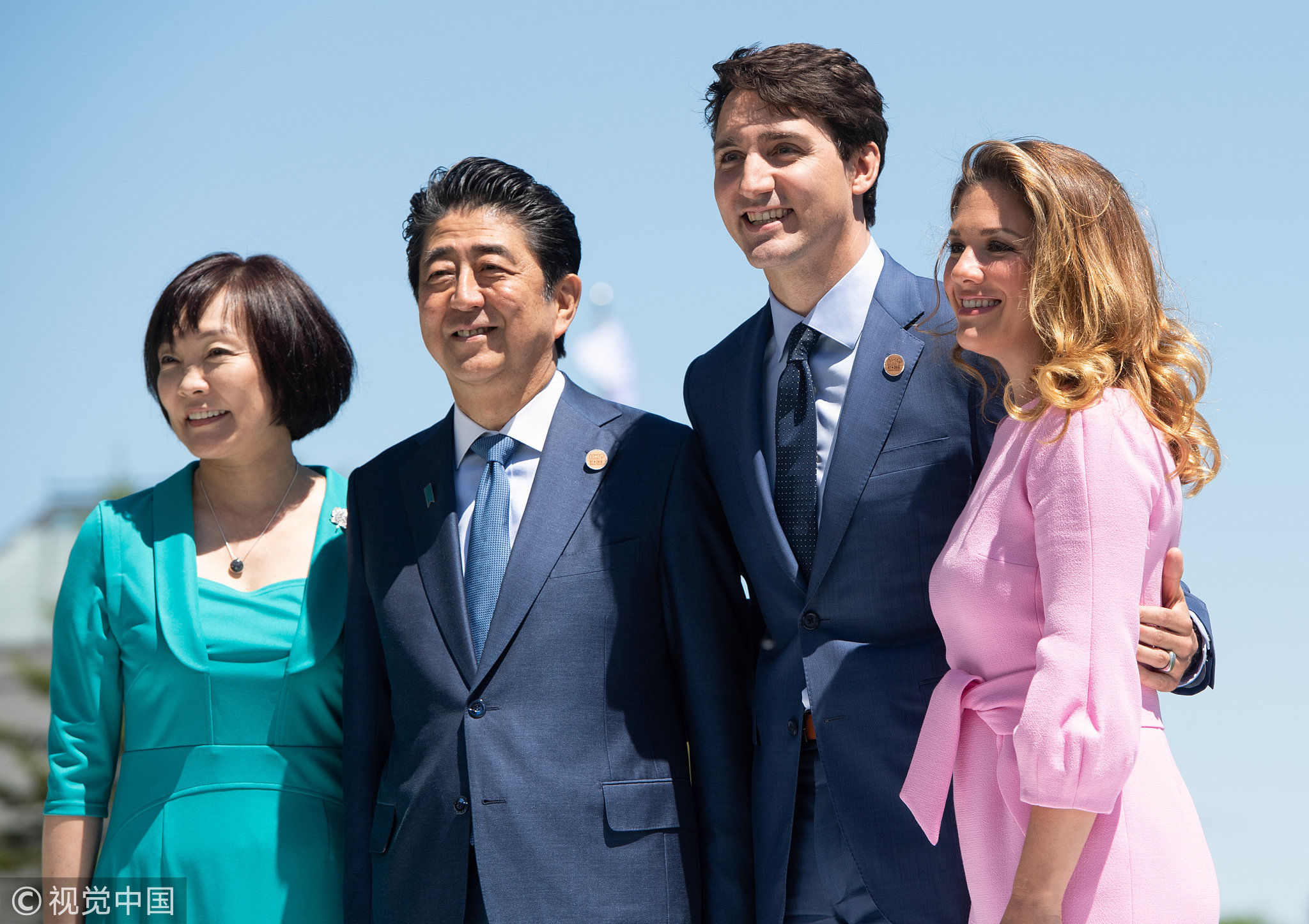 G7峰会政坛夫妇秀恩爱 特朗普形单影只被虐