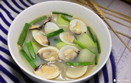 冬天内热外寒,喝这汤最好了,每周喝三次,清热利