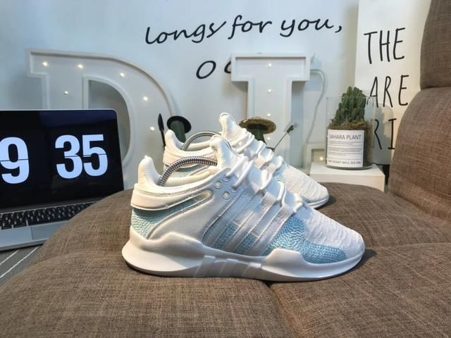 斐乐 耐克新品运动鞋,体现个性保护膝盖的健康