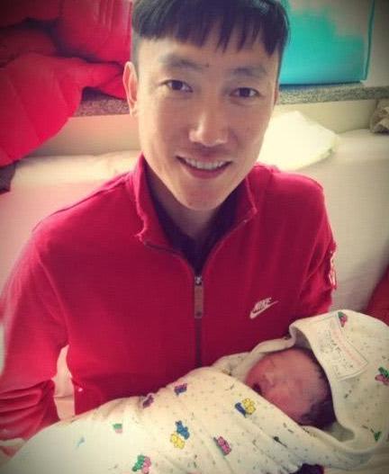 如何评价武磊的技术和速度?曲波:国足少有球员