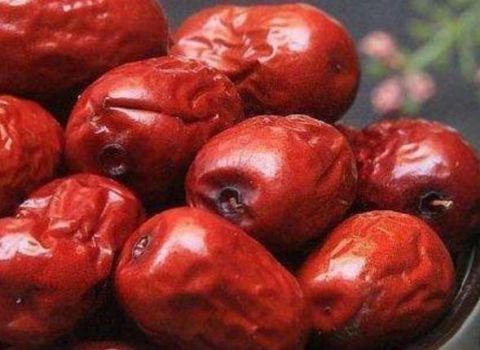 红枣和它一起吃 会给家人带来中毒的风险 你知