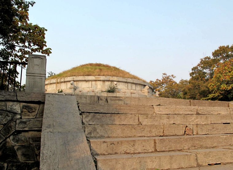 坟墓猜一成语_一图一成语猜答案大全
