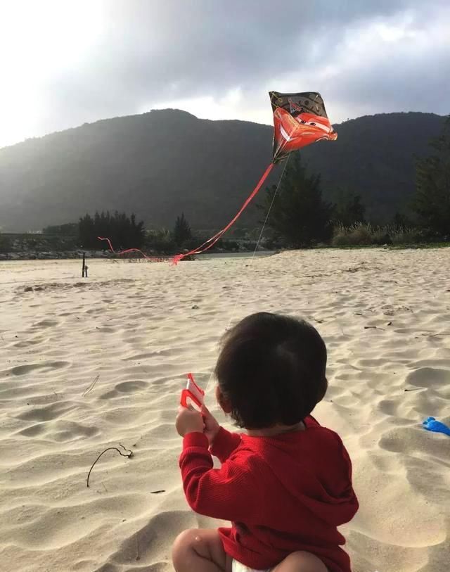 辣妈带娃海南房车行 房车虽小 院子很大