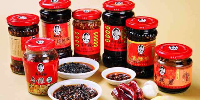 大字不识几个的她,凭借什么建立几十亿市值的