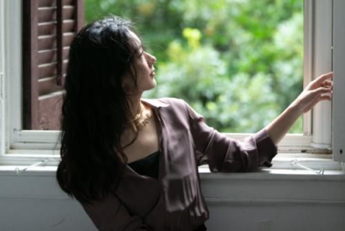 杨幂真不愧是穿衣模板，赵丽颖又偷师，同款造型身材天差地别