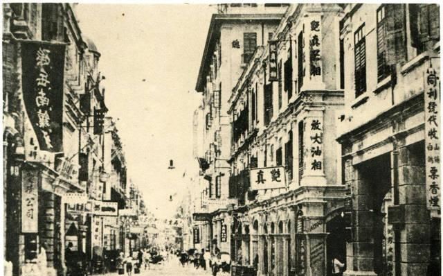 澳门驻澳部队首次进驻澳门