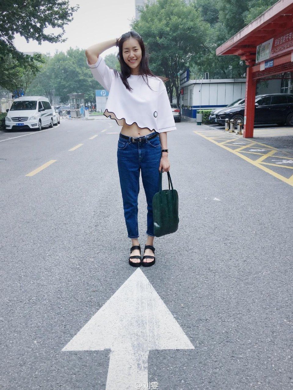 拍照有条纹是什么原因 t01f631776f35542b19.jpg