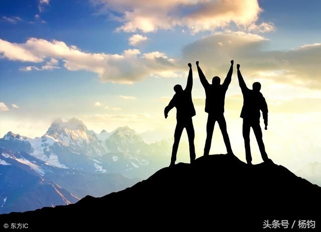 房价这么高我们自己建行吗？论众筹建房的可行性？