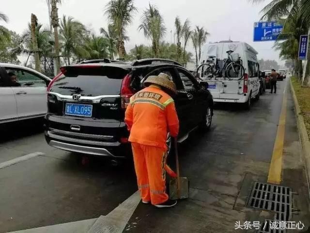 海口三大港口通航严重受影响,滞留的上万辆车辆扰民、鸣笛泄愤!