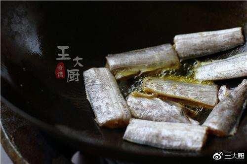 咸香下饭的两道家常菜: 太费饭了!