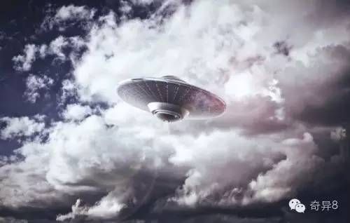 【奇异8】0016.俄罗斯老妇捡个外星人当“儿子” 凯发k8娱乐登录