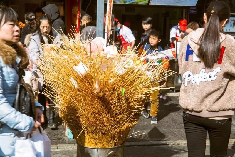 从武汉户部巷望去:全国都有一条本地人不会去的小吃街