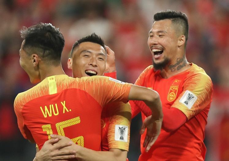 中国男足第3名归化球员官宣,来自欧洲,外公中