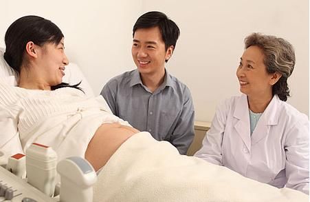 医生会什么会在孕妇产检的时候问流产史呢?他