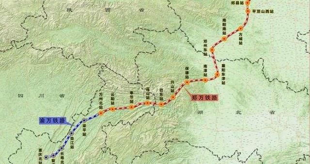 中国最绝望的火车站：距离市区有100多公里，修在荒郊野岭