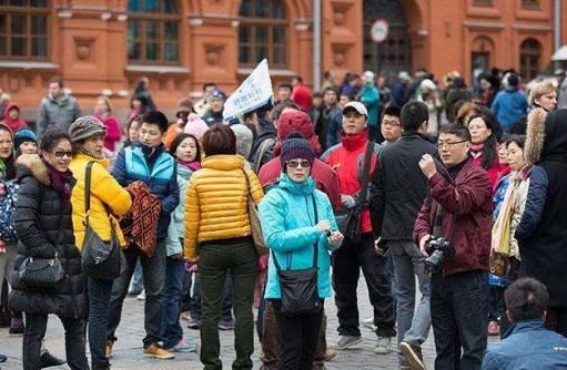 俄罗斯近10万人联名抵制中国游客：看不起中国人？你们别来这旅游