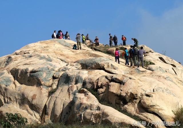 河南驻马店泌阳县春水镇陈庄一一侯寨山