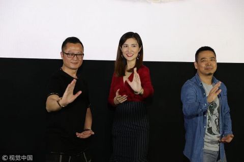 插刀门女主角边潇潇自爆怀上二胎,一家三口现