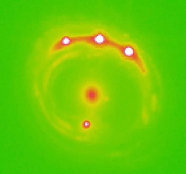 天文学家发现银河系外遥远行星 距地球38亿光年