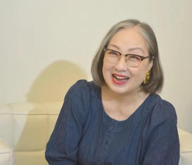 “TVB御用妈妈”开栋笃笑曝娱乐圈秘闻 直言不满如今新演员的态度 bwin必赢国际