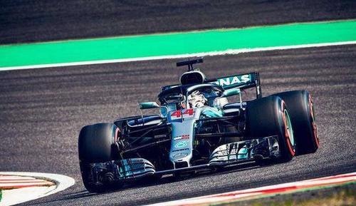 世界最昂贵的司机,拥有五台超级跑车,一年收入