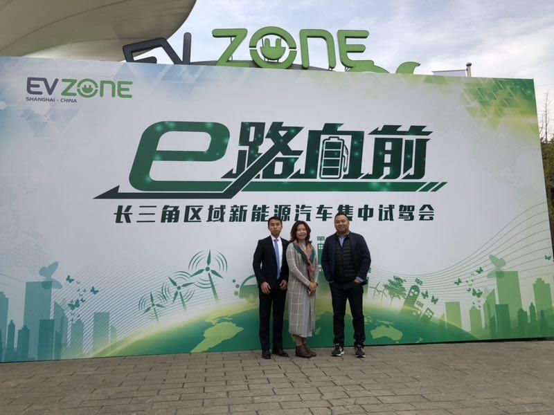 从外科医生到创业者，她是百家伙伴的“带头大姐”，还将用户变成