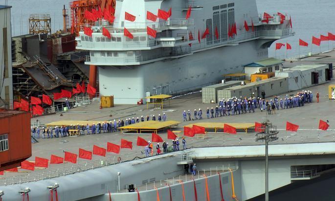 国产航母出现新变化,甲板上标线已画好,整支编