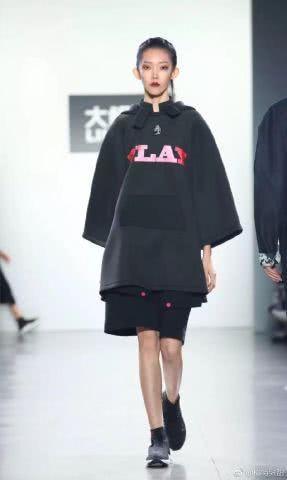 16岁的她如今已经走向国际!身高就有181!她却