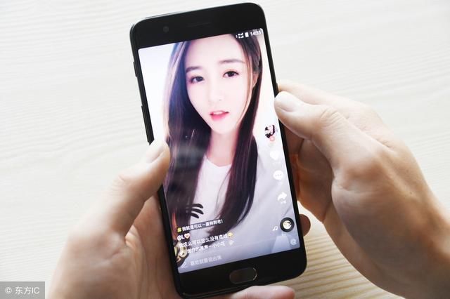 玩转项目31:抖音带火的歌曲做成项目,组合操作