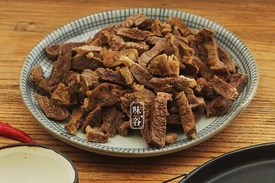 自己在家做辣的小吃 t01fdfb90208f69db7a.jpg