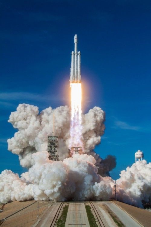 SpaceX发射成功的新闻已略显\＂无聊\＂ 但马斯克才刚刚开始