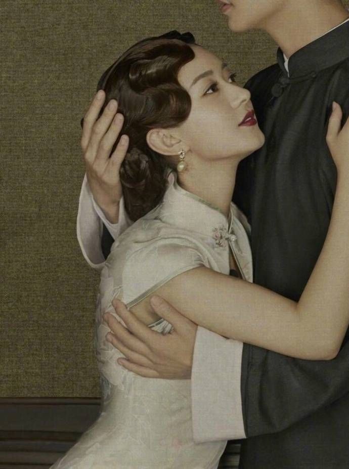 赵丽颖旗袍装,看上去别有一番风格