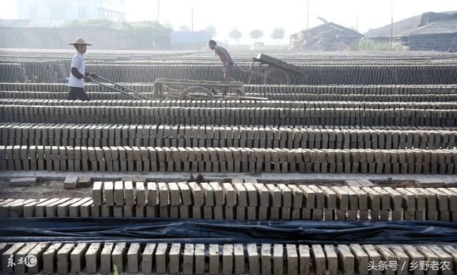 农村红砖价格一路飙升,农民为何热衷于红砖建