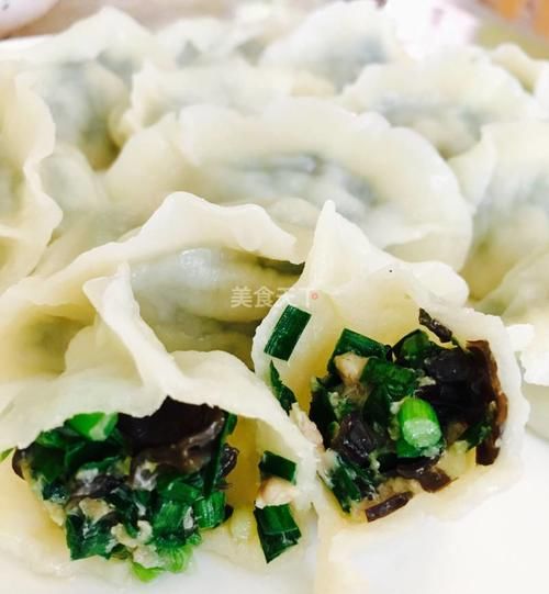 韭菜猪肉木耳三鲜馅饺子