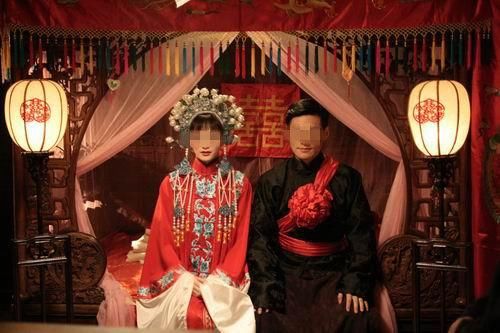 广州女子出嫁,陪嫁是条蛇,新婚夜丈夫做一事,蛇