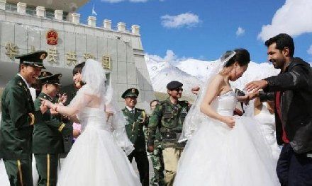 唯一对中国不设防的邻国:两国士兵亲如兄弟