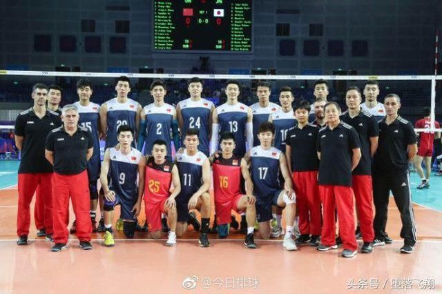 拒绝被逆转!中国男排3-1胜日本,江川真大腿,小