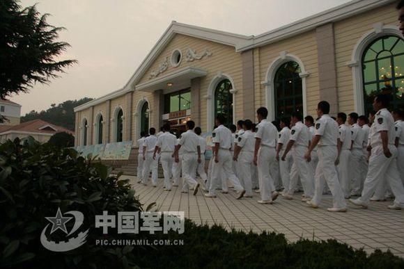 2019年4月23日正值中国海军成立70周年 将在