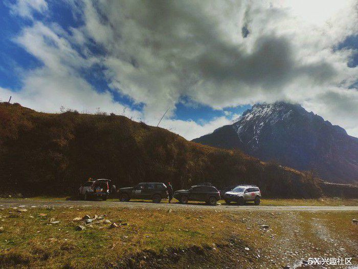 七人五车穿越无人区，遭遇风雪袭击，各种惊险刺激~