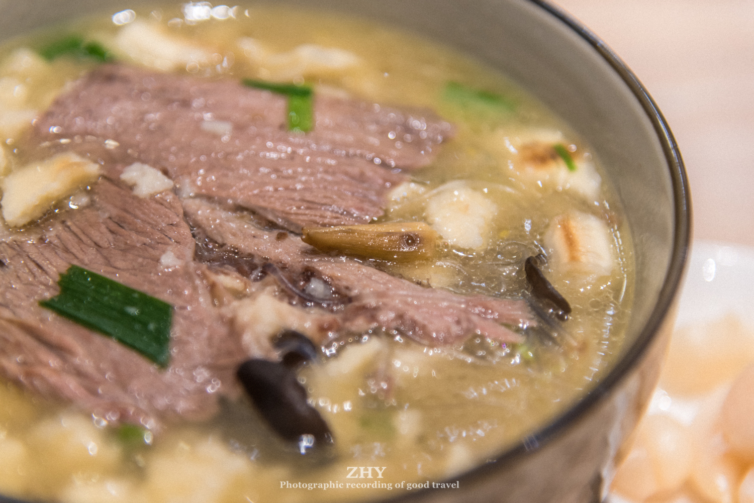 吃馍什么成语_花肝夹馍的花肝是什么(2)